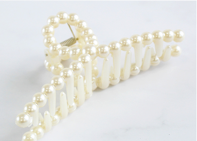 Sophia's Corner PEARL HAIR CLAW CLIP (2 Styles)