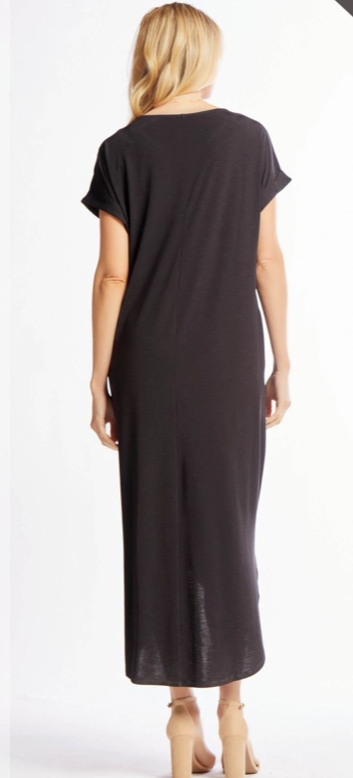 Black Solid Round Neck Midi Dress w/Pockets Final Sale