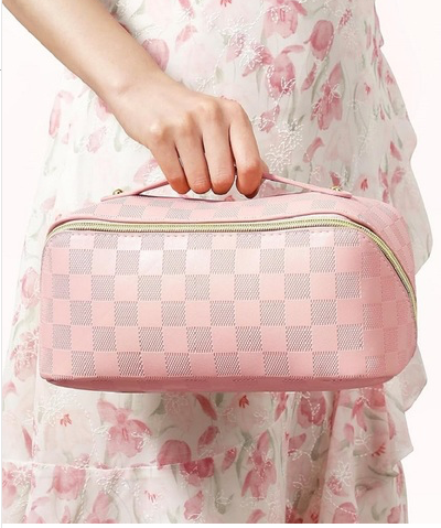 VEGAN LEATHER CHECKERED MAKEUP BAG (2 Colors)