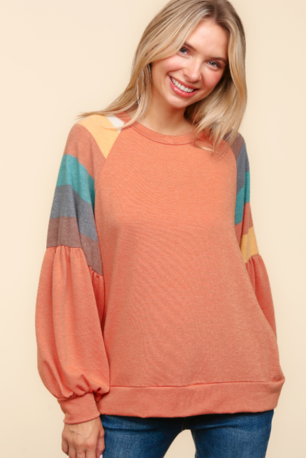 CURVY PUMPKIN ROUND NECK RAGLAN MULTICOLOR STRIPE PRINT TOP