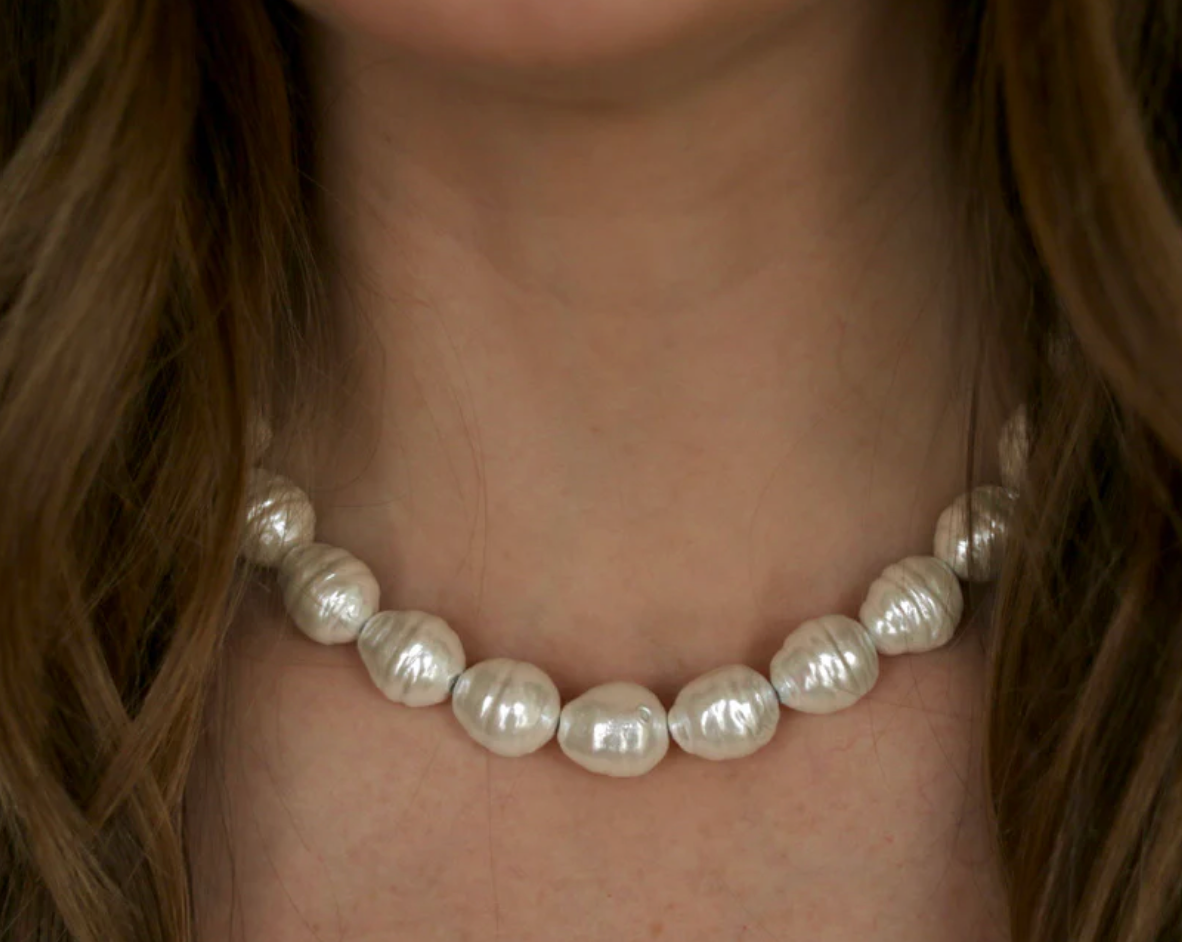 Glam Large Pearl Necklace