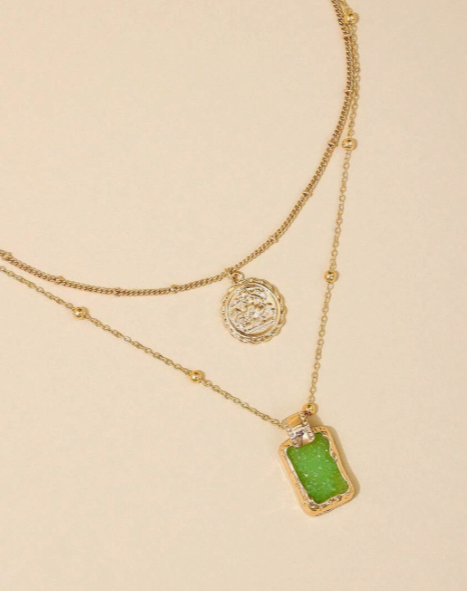 Double Layered Green Pendant Necklace