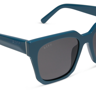 DIFF EYEWEAR ARIANA DEEP SPACE + GREY
