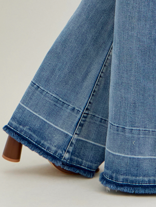 JUDY BLUE HIGH WAIST TUMMY CONTROL RELEASE HEM FLARE