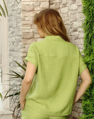GREEN SHORT SLEEVES BLOUSE WITH COLLAR