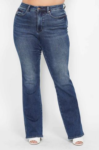 Judy Blue Embroidered Back Pocket Bootcut Jeans in SHORT