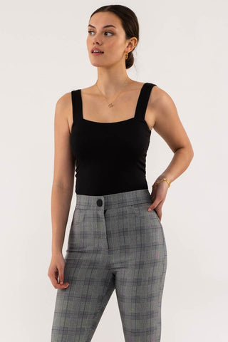 BLACK REVERSIBLE SQUARE NECK SEAMLESS CAMI