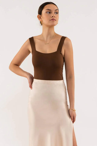 DARK BROWN SOLID SQUARE NECK KNIT TOP