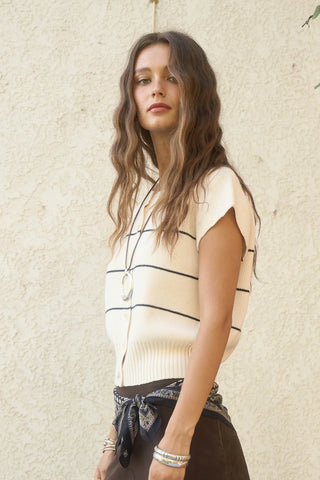 CREAM STRIPE BUTTON DOWN SHORT SLEEVE KNIT CARDIGAN