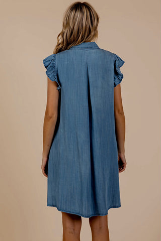 DARK WASHED CHAMBRAY RUFFLE SLEEVE BUTTONED DRESS
