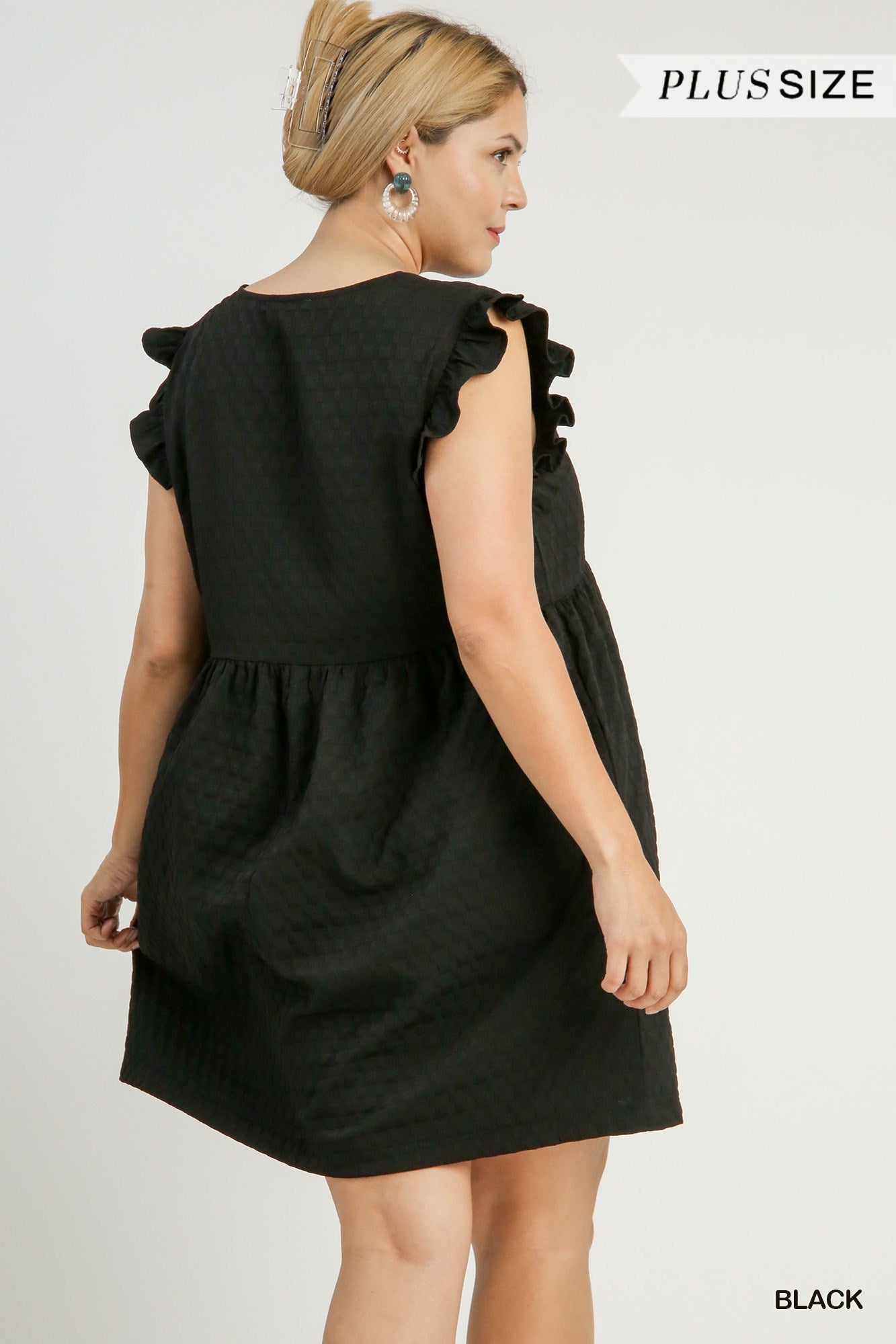 Curvy Black Jacquard V-Neck Baby Doll Dress with Short Ruffle Sleeves & Side Pockets