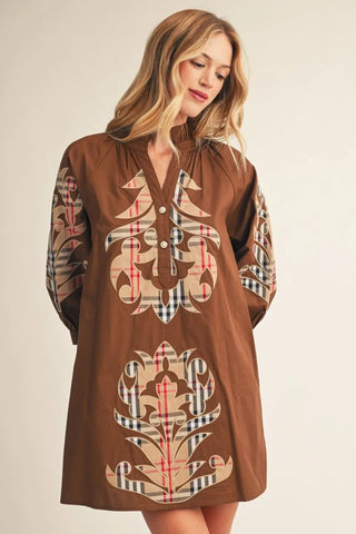 3/4 Sleeve Checkered Pattern Baroque Applique Dress w/ Pockets