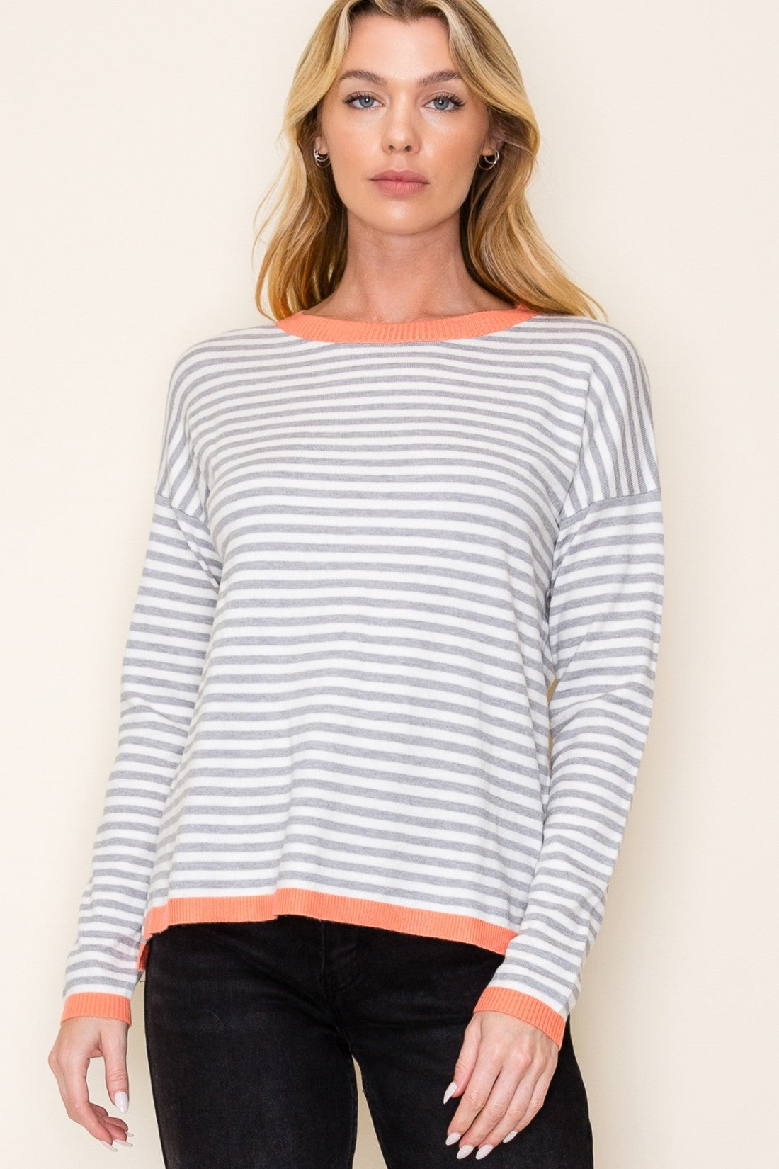 HEATHER GREY/CORAL STRIPED LONG SLEEVE CREW NECK PULLOVER SWEATER