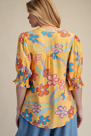 CURVY BANANA FLORAL/FLOWER PRINT PEACH BLOSSOM TOP