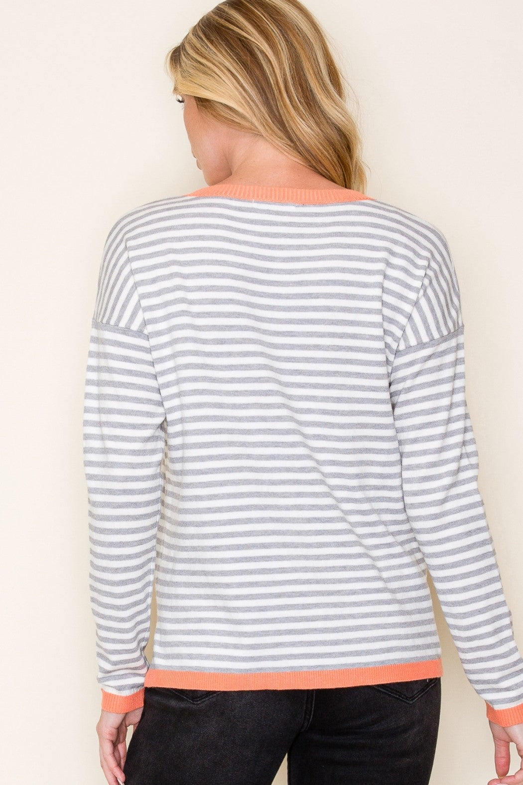 HEATHER GREY/CORAL STRIPED LONG SLEEVE CREW NECK PULLOVER SWEATER