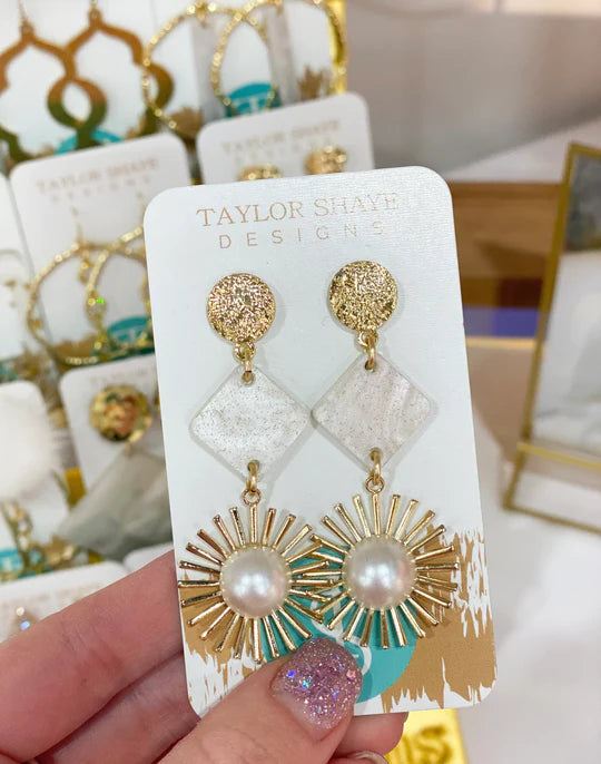 Taylor Shaye Acrylic Diamond Starburst Drops