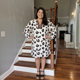 Curvy Cream Leopard Print Contrast V-Neck Dress w/ Pockets