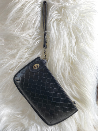 2 in 1 Wristlet/Crossbody  Wallet (Variety of Colors)