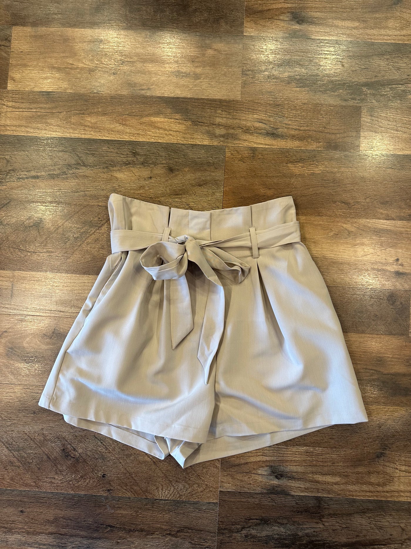 Ecru Pleated Paper Bag Shorts with Pockets Final Sale