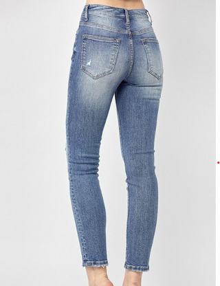 Medium MID-RISE ANKLE SKINNY Jean Final Sale