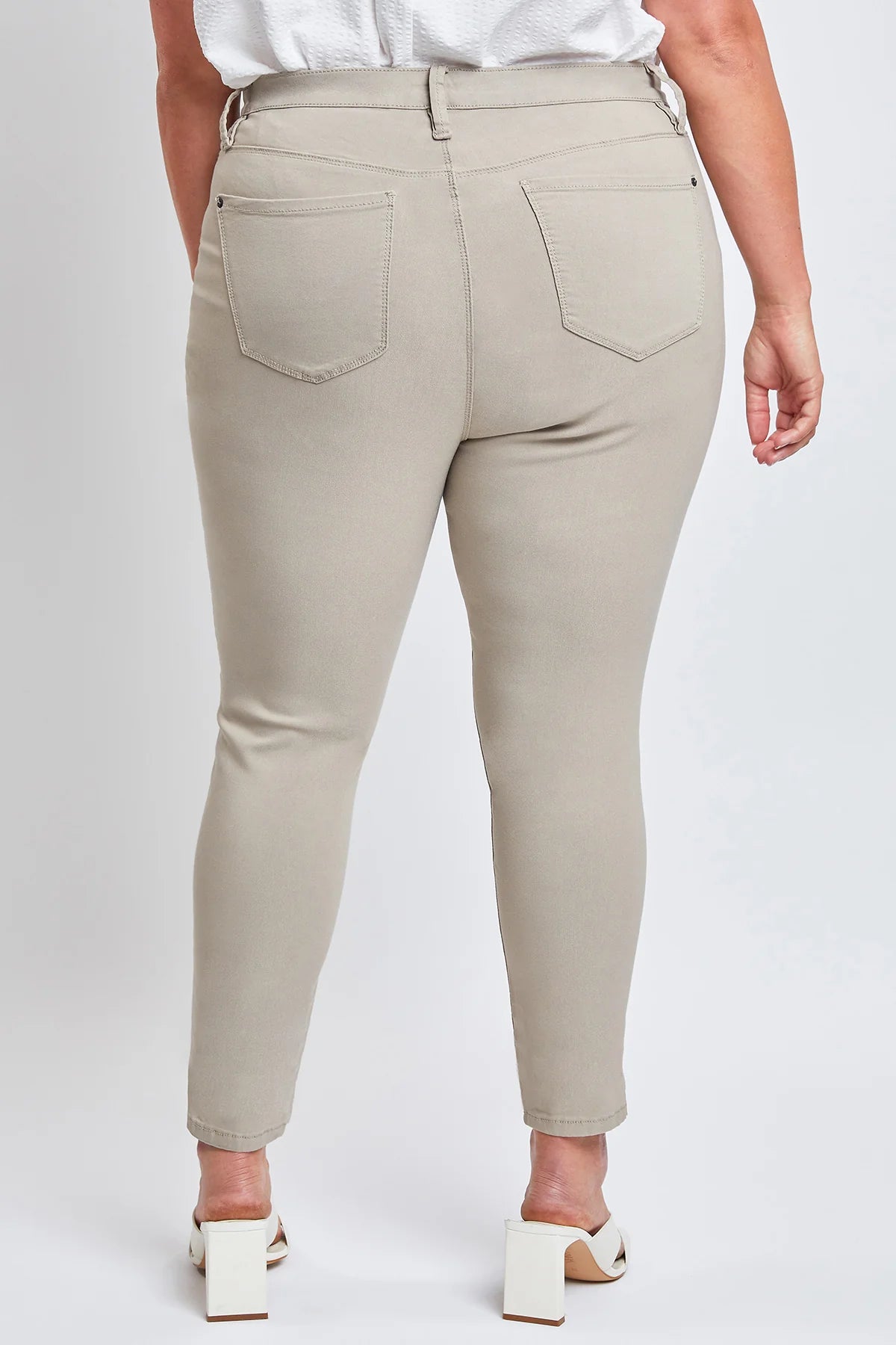 Curvy Gardenia Hyperstretch Skinny Jean Final Sale